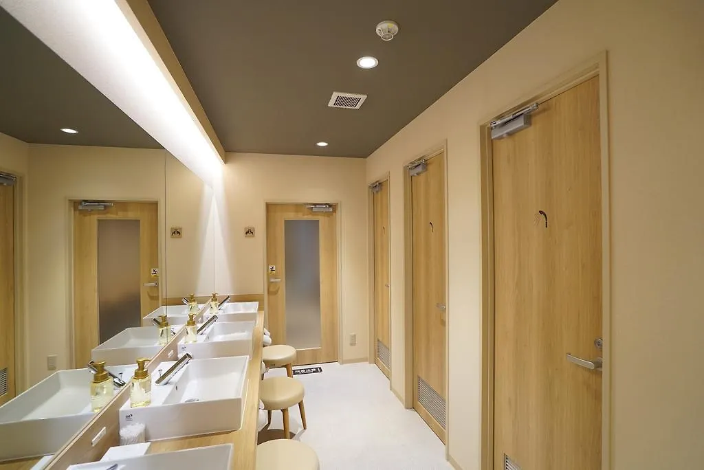Capsule hotel Tokyo Ekimae Bay Hotel Japan
